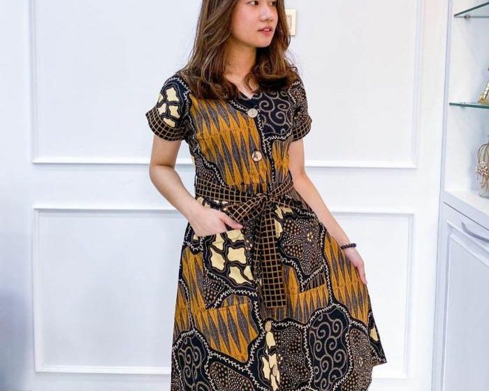 Contoh desain baju batik wanita modern